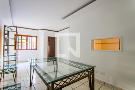 Sala de casa de condomínio para alugar com 3 quartos, 136m² em Vila São Pedro, Santo André