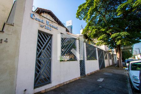 Casa de condomínio para alugar com 136m², 3 quartos e 2 vagas Casa de condomínio para alugar com 136m², 3 quartos e 2 vagasFachada do Condomínio