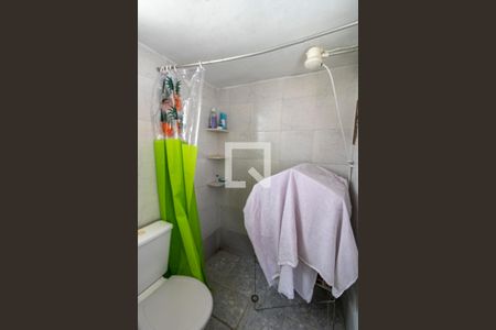 Casa à venda com 216m², 4 quartos e 2 vagasBanheiro 2