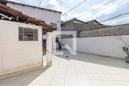 Casa à venda com 216m², 4 quartos e 2 vagasQuintal