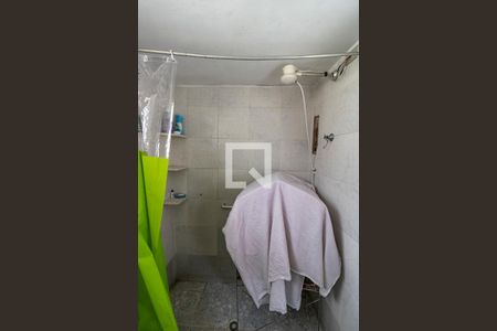 Casa à venda com 216m², 4 quartos e 2 vagasBanheiro 2