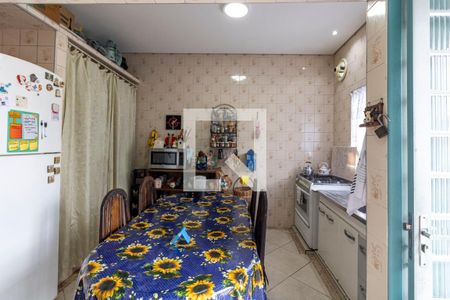 Casa à venda com 216m², 4 quartos e 2 vagasCozinha