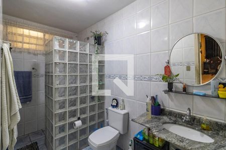 Casa à venda com 216m², 4 quartos e 2 vagasBanheiro 1