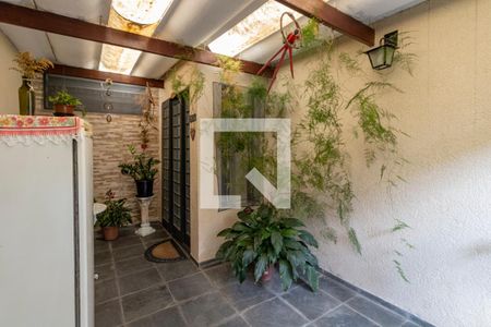 Casa à venda com 216m², 4 quartos e 2 vagasVaranda