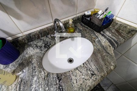 Casa à venda com 216m², 4 quartos e 2 vagasBanheiro 1 - Torneira