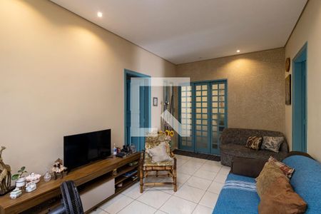 Sala de casa à venda com 4 quartos, 216m² em Vila Natália, São Paulo