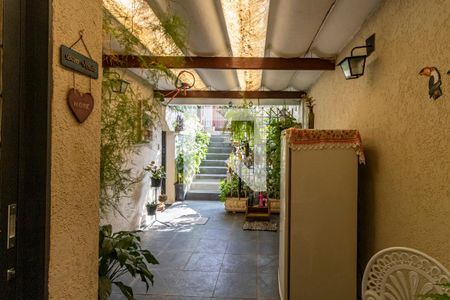 Casa à venda com 216m², 4 quartos e 2 vagasVaranda