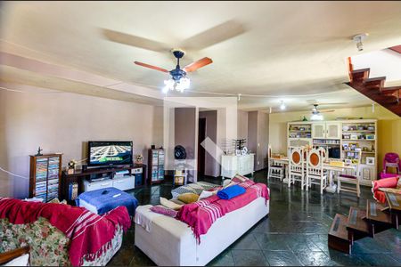 Sala de casa à venda com 4 quartos, 374m² em Camboinhas, Niterói