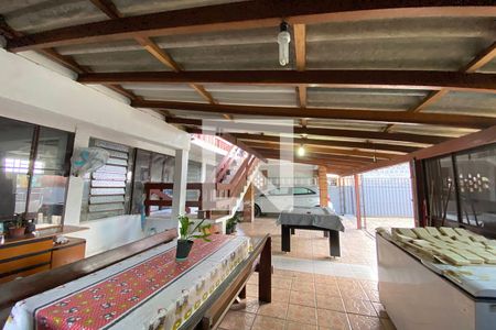 Casa para alugar com 150m², 3 quartos e 2 vagasÁrea Externa