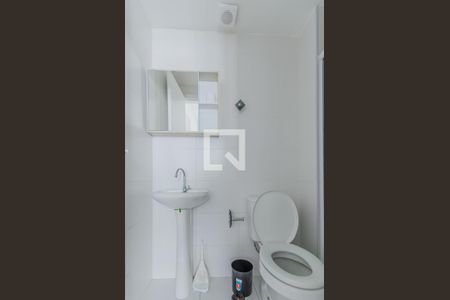 Banheiro de apartamento para alugar com 1 quarto, 29m² em Cambuci, São Paulo