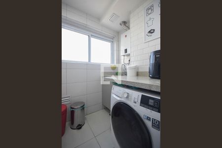 Apartamento à venda com 69m², 2 quartos e 1 vagaÁrea de serviço