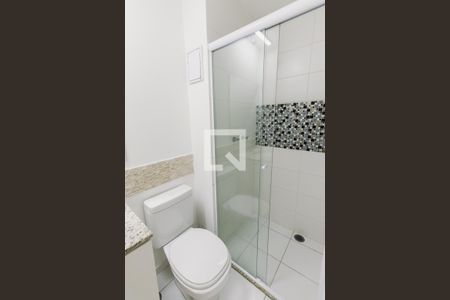 Banheiro da suíte de apartamento para alugar com 2 quartos, 56m² em Bom Retiro, São Paulo