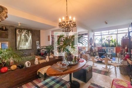Apartamento à venda com 80m², 1 quarto e sem vaga Apartamento à venda com 80m², 1 quarto e sem vagaSala