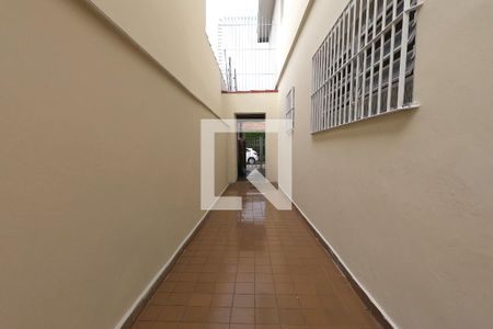 Casa à venda com 128m², 2 quartos e 2 vagasCorredor Externo