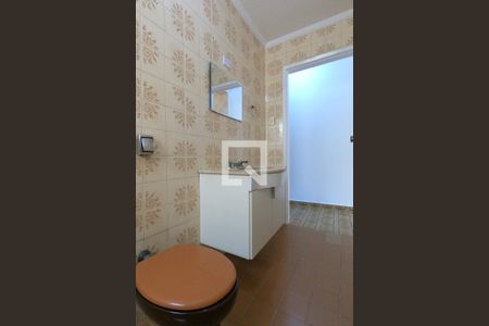 Casa à venda com 128m², 2 quartos e 2 vagasBanheiro 1