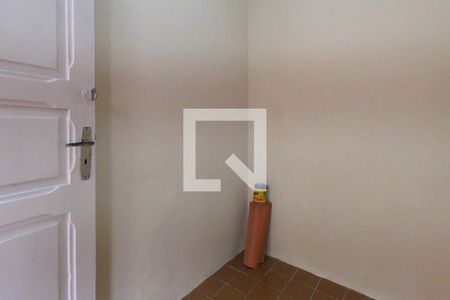 Casa à venda com 128m², 2 quartos e 2 vagasQuarto de Serviço