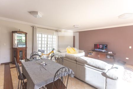 Sala de estar de casa para alugar com 4 quartos, 280m² em Dos Casa, São Bernardo do Campo