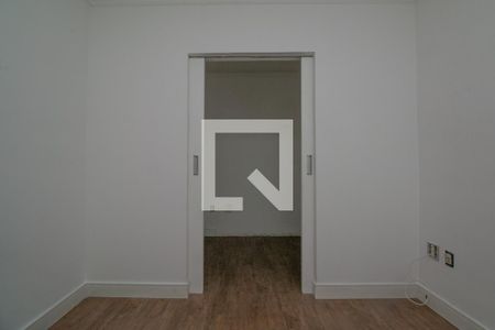 Casa de condomínio à venda com 90m², 3 quartos e sem vaga Casa de condomínio à venda com 90m², 3 quartos e sem vagaCloset