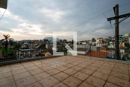 Casa à venda com 263m², 2 quartos e 8 vagas