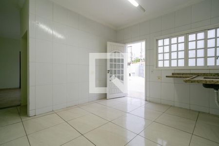 Casa à venda com 263m², 2 quartos e 8 vagas