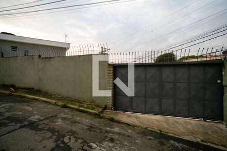 Casa à venda com 263m², 2 quartos e 8 vagas