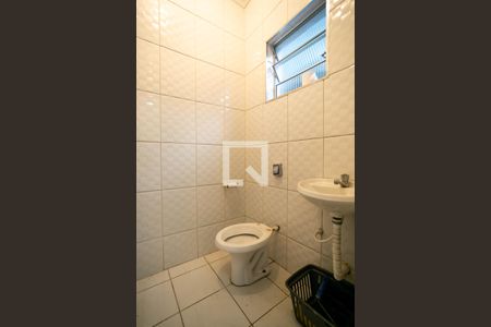 Casa à venda com 263m², 2 quartos e 8 vagas