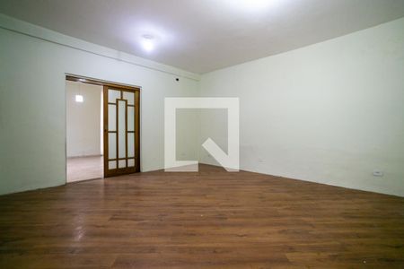 Casa à venda com 263m², 2 quartos e 8 vagas