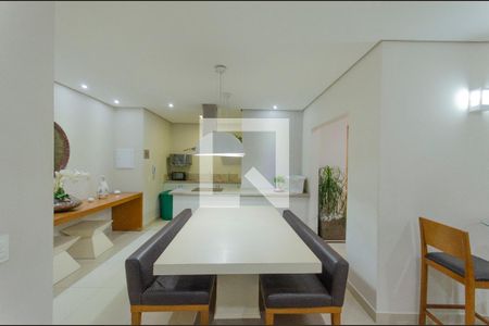 Apartamento à venda com 69m², 2 quartos e 1 vaga Apartamento à venda com 69m², 2 quartos e 1 vagaÁrea Comum - Salão de Festas