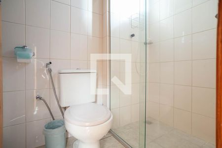 Apartamento para alugar com 70m², 3 quartos e 2 vagas Apartamento para alugar com 70m², 3 quartos e 2 vagasBanheiro da suíte