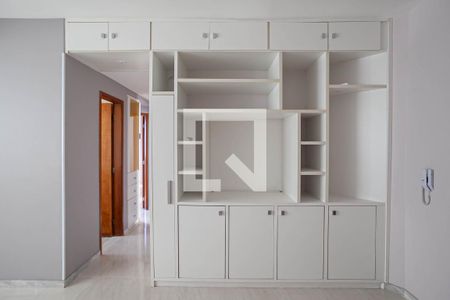Sala de apartamento para alugar com 3 quartos, 70m² em Colégio Batista, Belo Horizonte