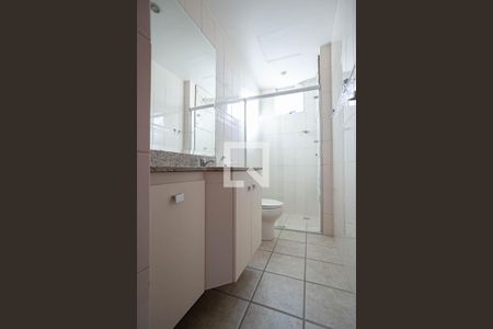 Apartamento para alugar com 70m², 3 quartos e 2 vagas Apartamento para alugar com 70m², 3 quartos e 2 vagasBanheiro social