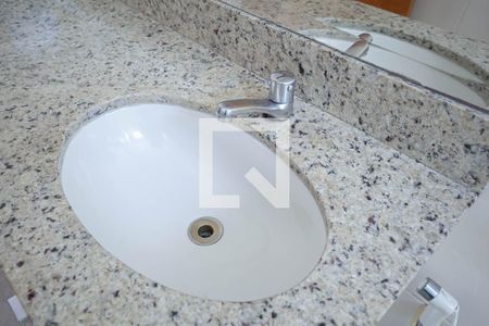 Apartamento para alugar com 70m², 3 quartos e 2 vagas Apartamento para alugar com 70m², 3 quartos e 2 vagasBanheiro social