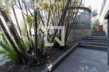 Casa à venda com 430m², 3 quartos e 3 vagasEntrada