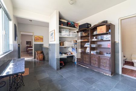 Casa à venda com 430m², 3 quartos e 3 vagasHall dos Quartos