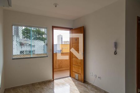 Sala / Cozinha de apartamento para alugar com 2 quartos, 32m² em Chácara Santo Antônio (zona Leste), São Paulo