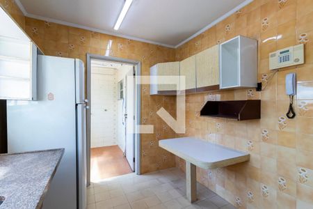 Apartamento à venda com 95m², 2 quartos e 2 vagasCozinha