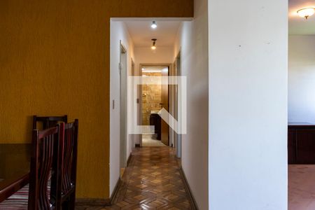 Apartamento à venda com 95m², 2 quartos e 2 vagasCorredor