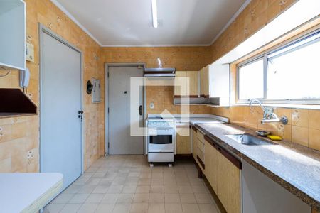 Apartamento à venda com 95m², 2 quartos e 2 vagasCozinha