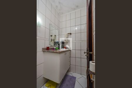 Casa à venda com 100m², 3 quartos e 3 vagasBanheiro da Suíte 
