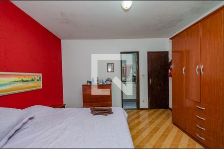 Casa à venda com 100m², 3 quartos e 3 vagasSuíte 