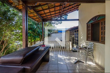 Casa à venda com 100m², 3 quartos e 3 vagasVaranda da Sala