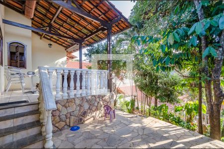 Casa à venda com 100m², 3 quartos e 3 vagasÁrea Externa