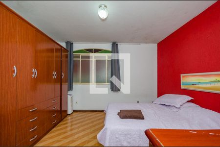 Casa à venda com 100m², 3 quartos e 3 vagasSuíte 
