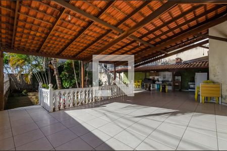Casa à venda com 100m², 3 quartos e 3 vagasÁrea Externa