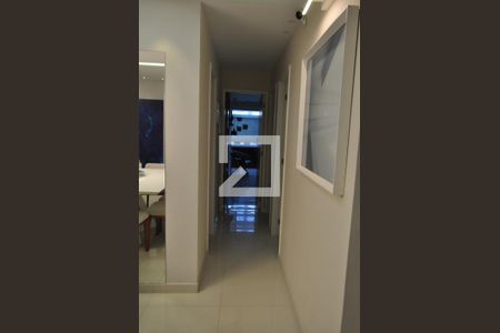 Apartamento à venda com 225m², 3 quartos e 2 vagasCorredor