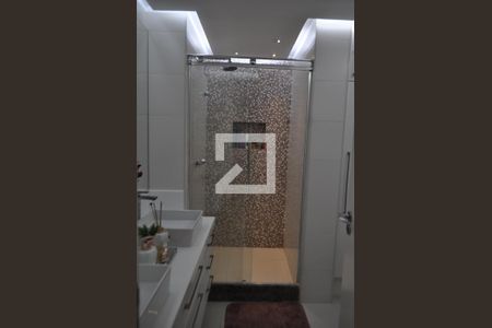 Apartamento à venda com 225m², 3 quartos e 2 vagasBanheiro Social