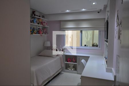 Apartamento à venda com 225m², 3 quartos e 2 vagasQuarto 2 - Armários