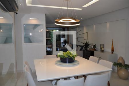 Apartamento à venda com 225m², 3 quartos e 2 vagasSala 