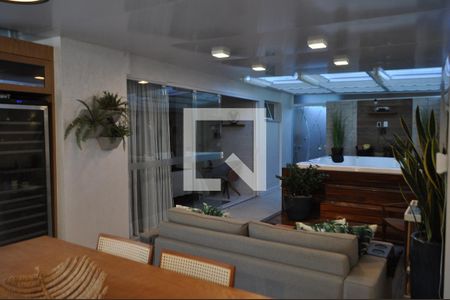 Apartamento à venda com 225m², 3 quartos e 2 vagasHidro com Area Gurme