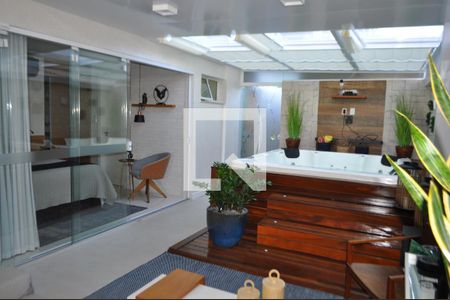 Apartamento à venda com 225m², 3 quartos e 2 vagasHidro